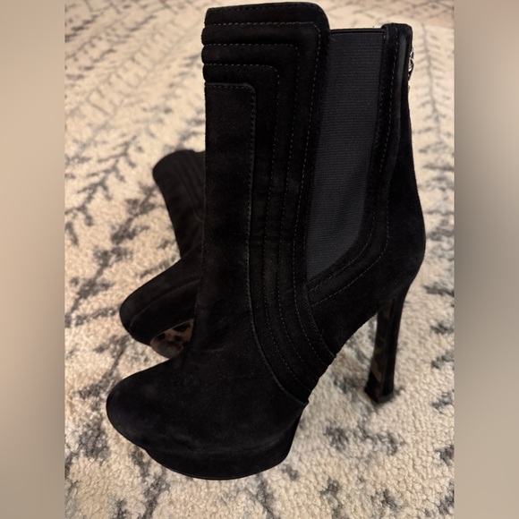 Guess Abrielle Platform Suede Boot - Picture 2 of 8